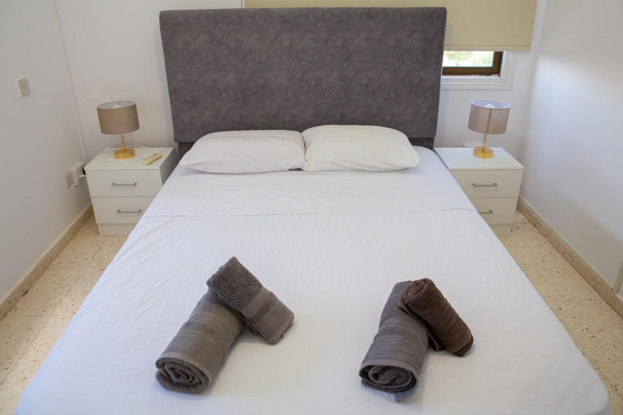 Spacious 2 Bedroom Appartment Near Mall -Internet 1Gbps Pafos Exterior foto