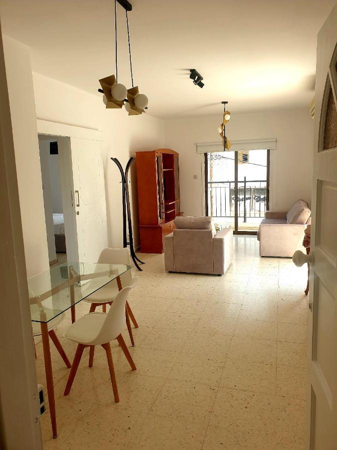 Spacious 2 Bedroom Appartment Near Mall -Internet 1Gbps Pafos Exterior foto