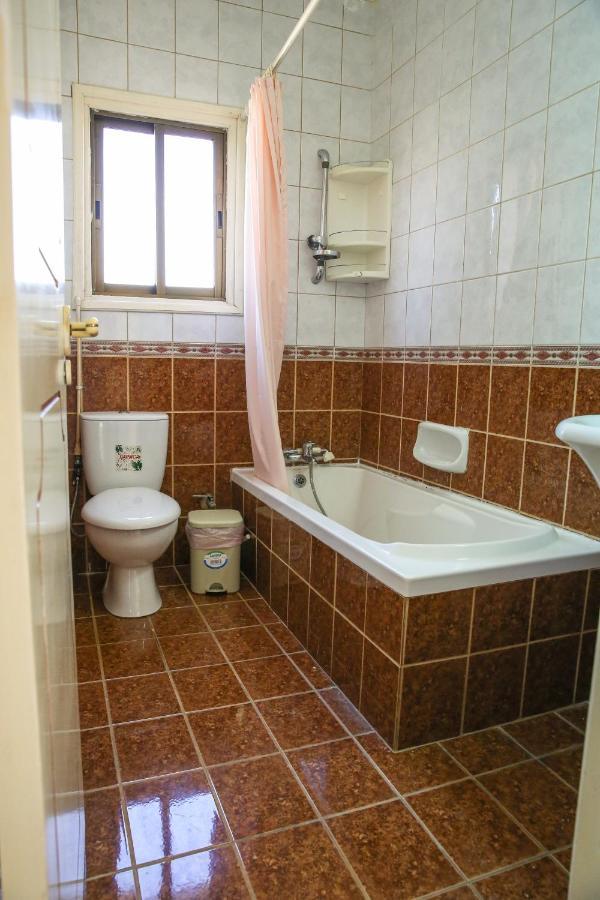 Spacious 2 Bedroom Appartment Near Mall -Internet 1Gbps Pafos Exterior foto